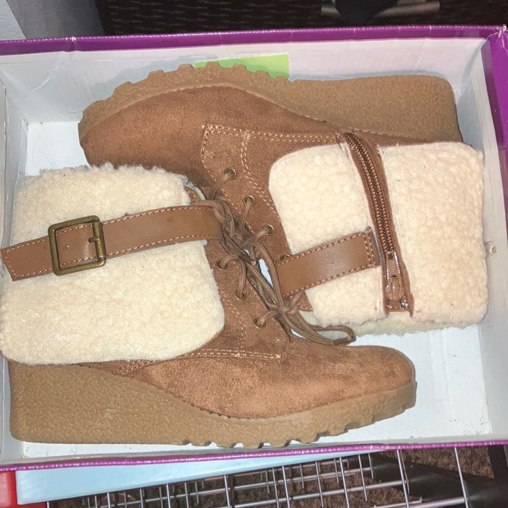 Too small size 3 in kids.